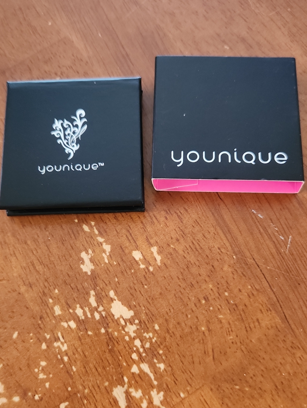 Younique Black Eyeshadow Compact with Pink Accent